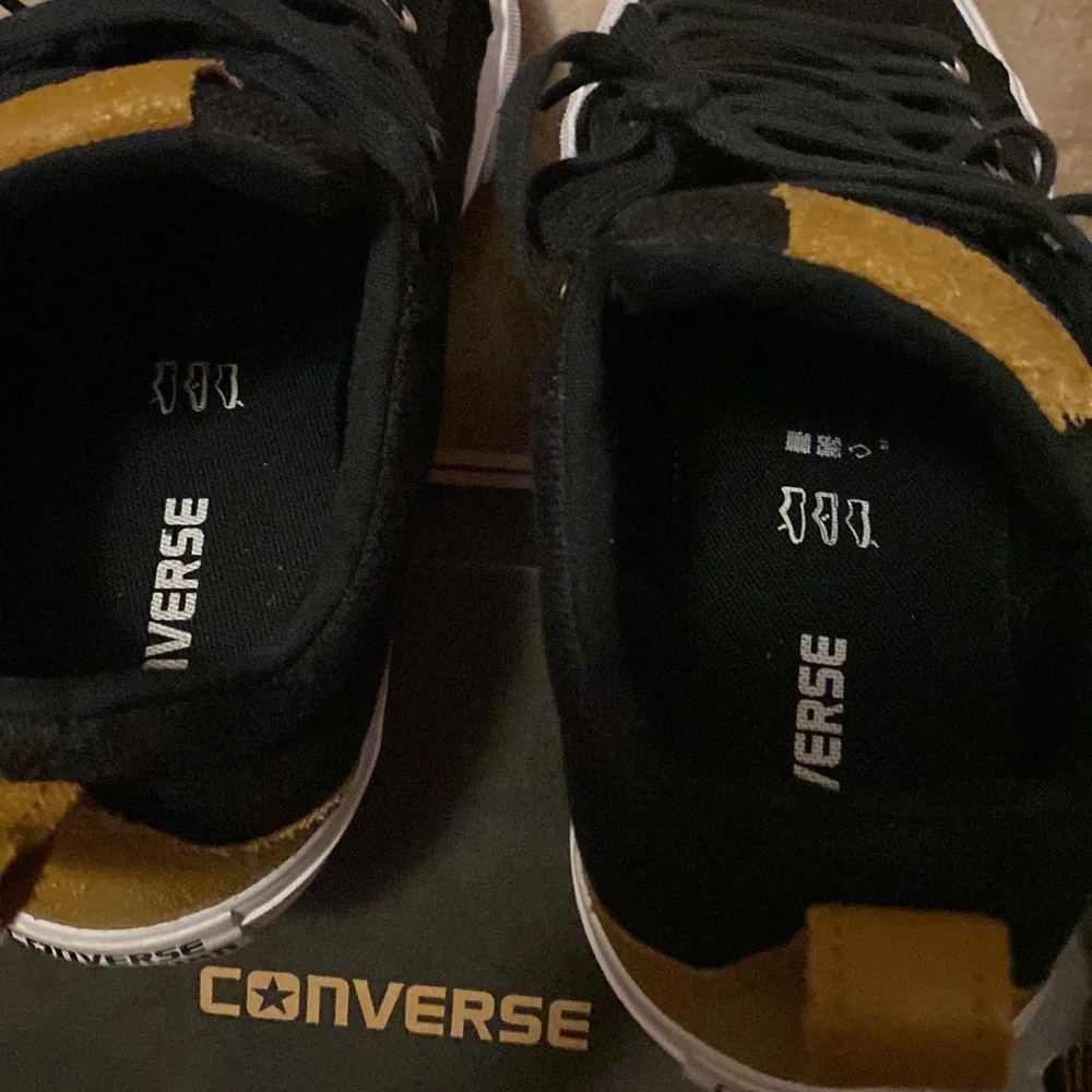 Converse - Picture 8 of 9
